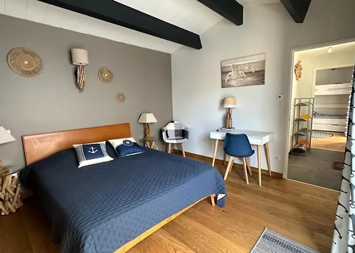 Holiday home Au Pied De La Dune, 20m Plage, Spa, Plancha, 5ch Le Bois-Plage-en-Re